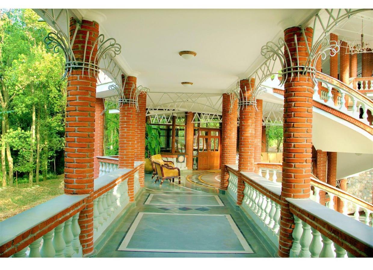 Hotel Welcomheritage Taragarh Palace Pālampur Esterno foto